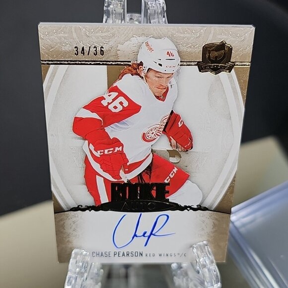 2022-23 Rookie Chase Pearson Rookie Auto 34/36 #127 - Picture 2 of 9